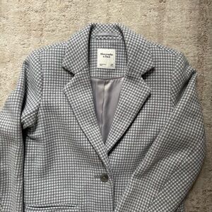 Abercrombie & Fitch Gray Houndstooth Blazer